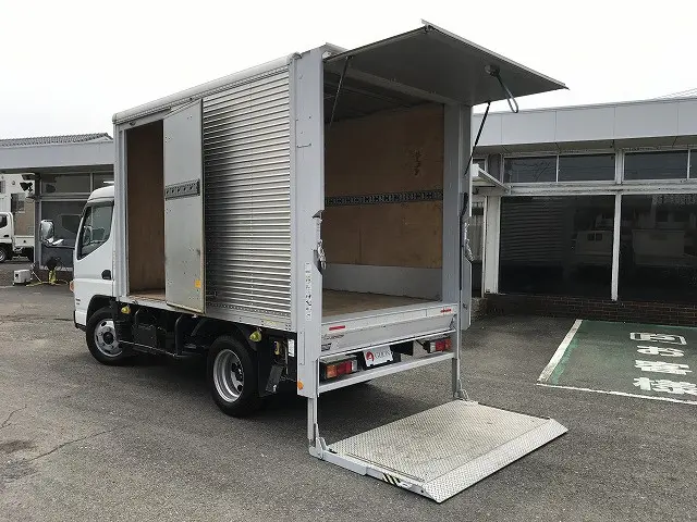三菱 キャンター TPG-FEA50(2WD)の写真11