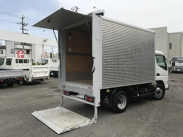 三菱 キャンター TPG-FEA50(2WD)の写真13