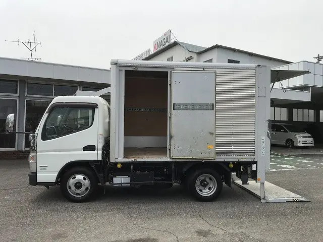 三菱 キャンター TPG-FEA50(2WD)の写真14