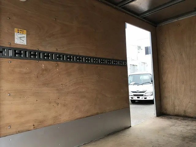 三菱 キャンター TPG-FEA50(2WD)の写真27