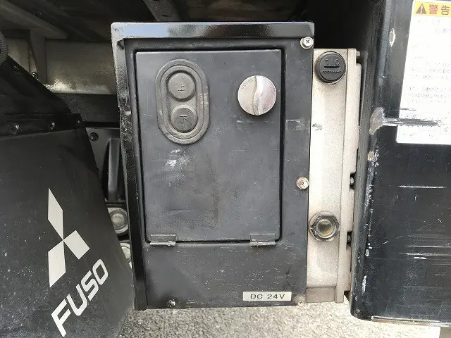 三菱 キャンター TPG-FEA50(2WD)の写真37