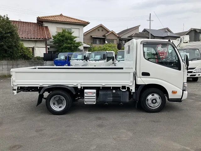 トヨタ ダイナ 2RG-XZC605(2WD)の写真5
