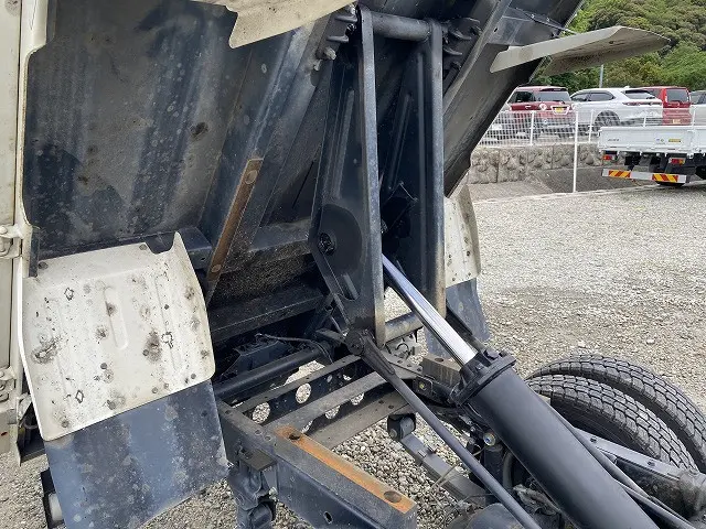 日野 デュトロ 2RG-XZU600T(2WD)の写真28