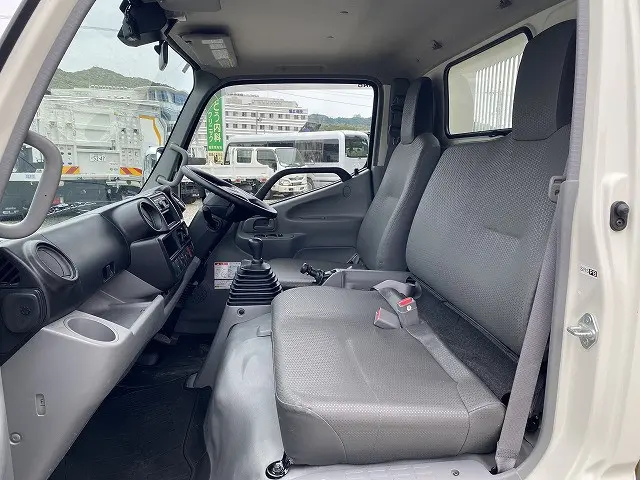 日野 デュトロ 2RG-XZU600T(2WD)の写真38