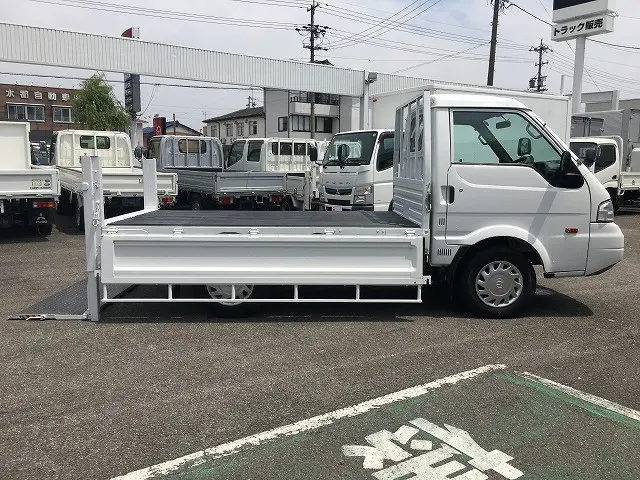 マツダ ボンゴトラック DBF-SLP2T(2WD)の写真12