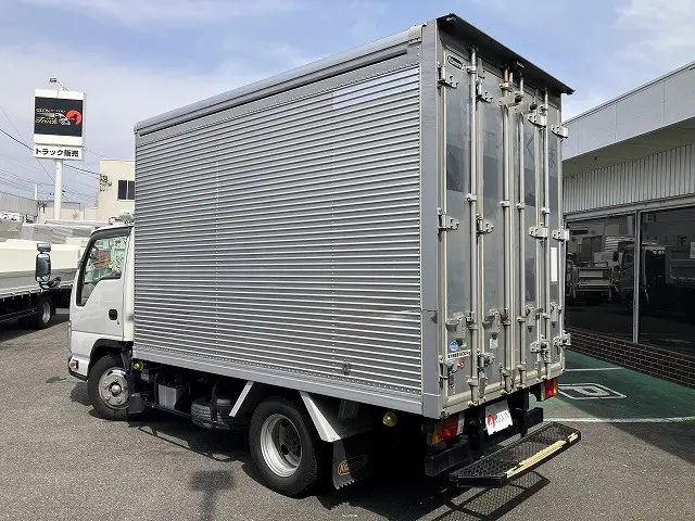 いすゞ エルフ TPG-NHR85AN(2WD)の写真6