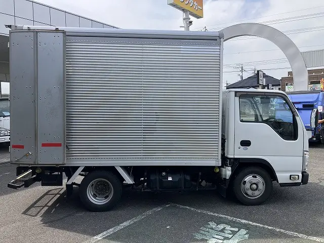 いすゞ エルフ TPG-NHR85AN(2WD)の写真12
