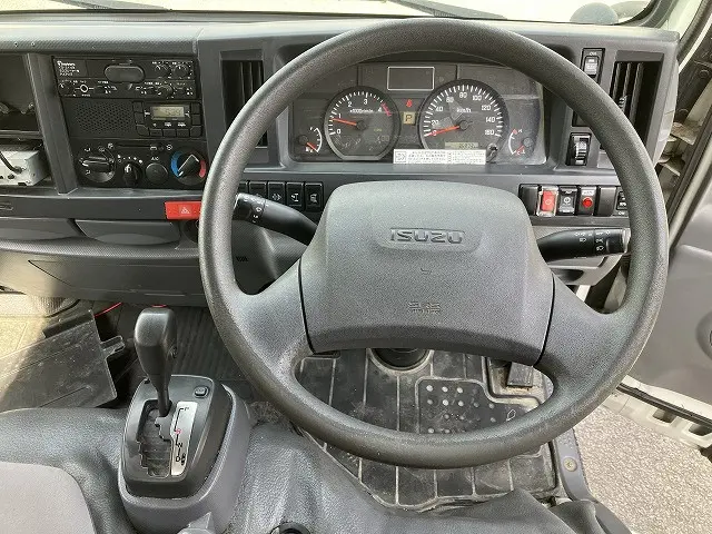 いすゞ エルフ TPG-NHR85AN(2WD)の写真28