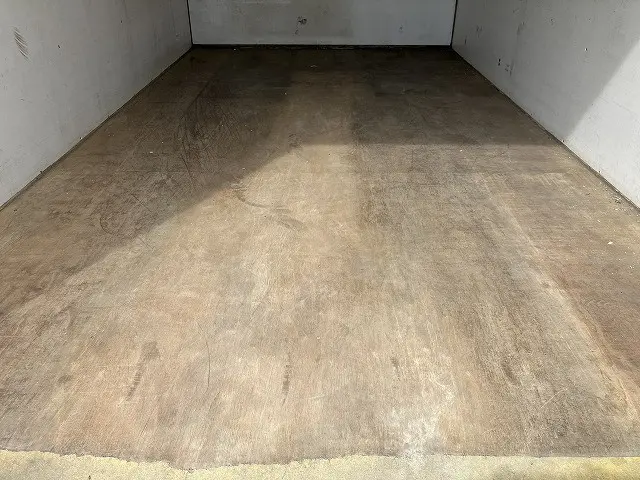 いすゞ エルフ TPG-NHR85AN(2WD)の写真37