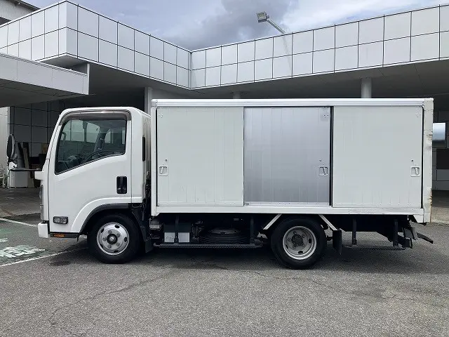 いすゞ エルフ 2RG-NMR88AN(2WD)の写真4