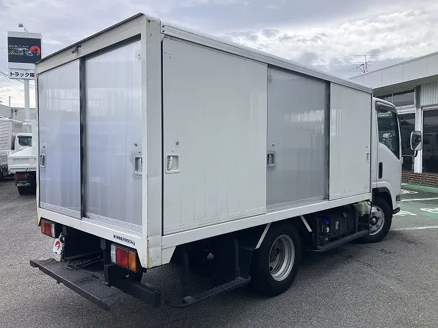 いすゞ エルフ 2RG-NMR88AN(2WD)の写真8