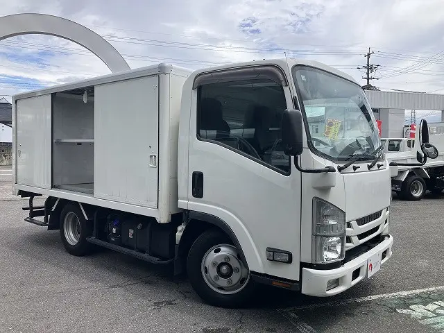 いすゞ エルフ 2RG-NMR88AN(2WD)の写真10