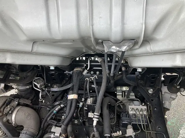 いすゞ エルフ 2RG-NMR88AN(2WD)の写真20