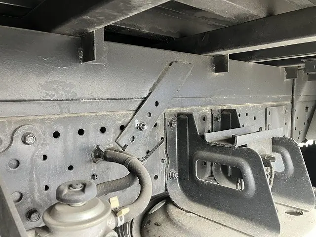 いすゞ エルフ 2RG-NMR88AN(2WD)の写真42