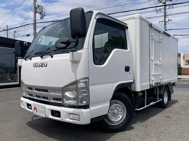 いすゞ エルフ BKG-NJR85AN(2WD)の写真1