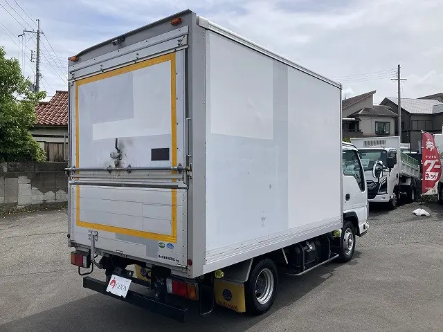 いすゞ エルフ TPG-NHR85AN(2WD)の写真8