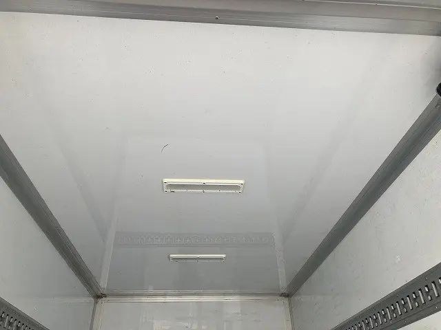 いすゞ エルフ TPG-NHR85AN(2WD)の写真10