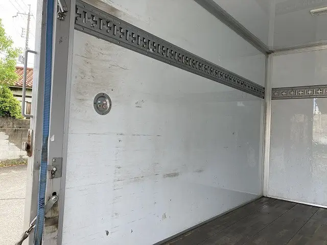 いすゞ エルフ TPG-NHR85AN(2WD)の写真11