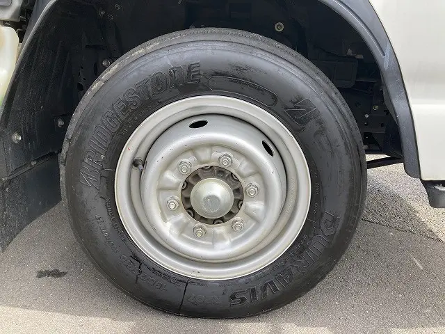 いすゞ エルフ TPG-NHR85AN(2WD)の写真19