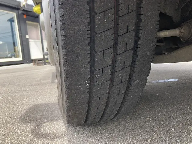 いすゞ エルフ TPG-NHR85AN(2WD)の写真20