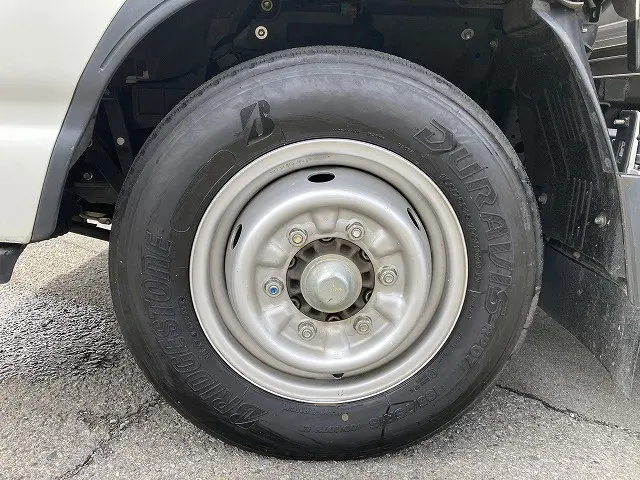 いすゞ エルフ TPG-NHR85AN(2WD)の写真21