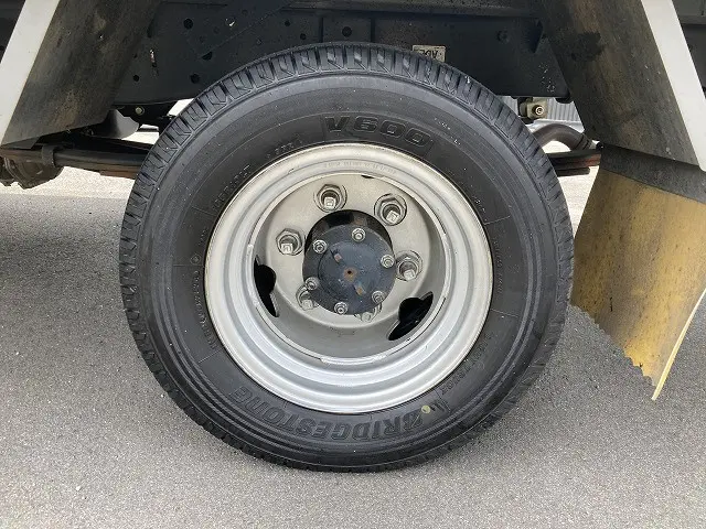 いすゞ エルフ TPG-NHR85AN(2WD)の写真23