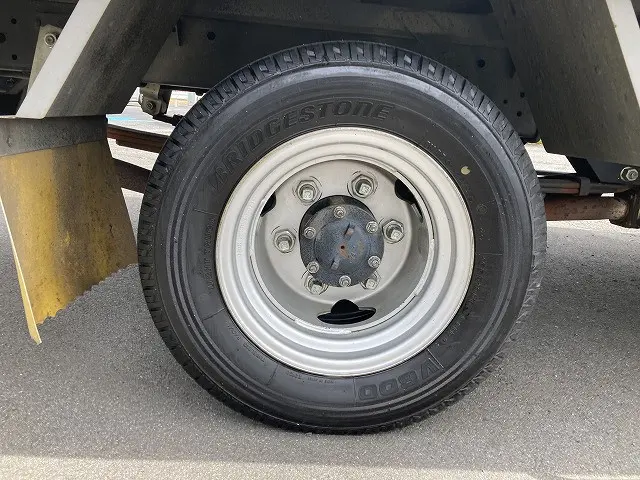 いすゞ エルフ TPG-NHR85AN(2WD)の写真25