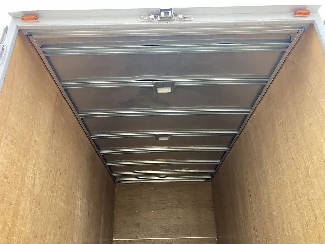 いすゞ エルフ TPG-NNR85AN(2WD)の写真11