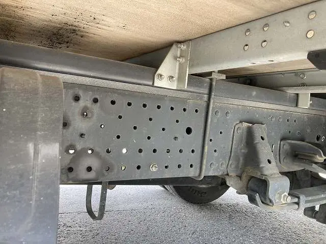 いすゞ エルフ TPG-NNR85AN(2WD)の写真27