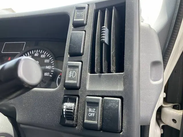 いすゞ エルフ TPG-NNR85AN(2WD)の写真41