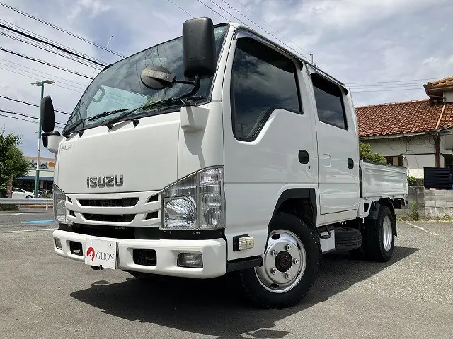 いすゞ エルフ TRG-NJS85A(4WD)の写真1