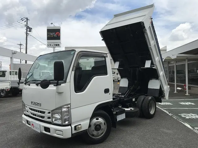 いすゞ エルフ 2RG-NKR88AD(2WD)の写真1