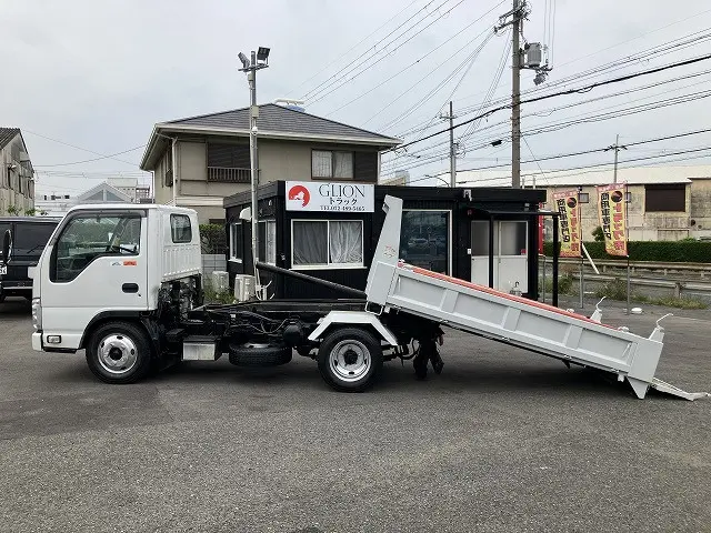 いすゞ エルフ TPG-NKR85AN(2WD)の写真4