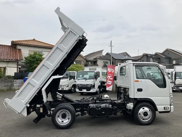 いすゞ エルフ TPG-NKR85AN(2WD)の写真12