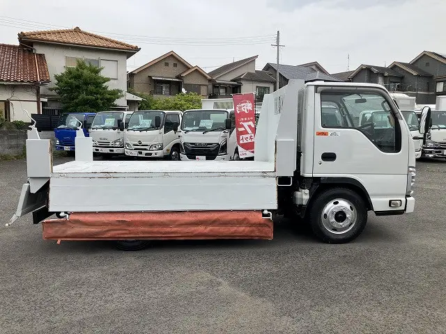 いすゞ エルフ TPG-NKR85AN(2WD)の写真19