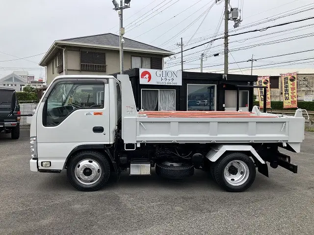いすゞ エルフ TPG-NKR85AN(2WD)の写真25