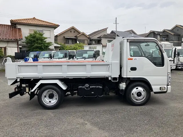 いすゞ エルフ TPG-NKR85AN(2WD)の写真26