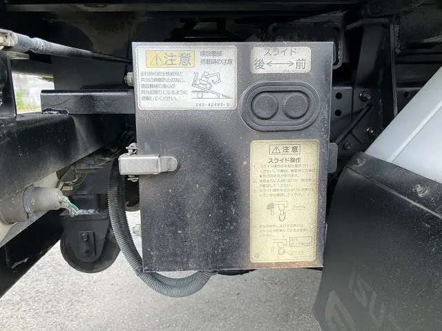 いすゞ エルフ TPG-NKR85AN(2WD)の写真32