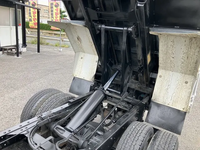 いすゞ エルフ TPG-NKR85AN(2WD)の写真37