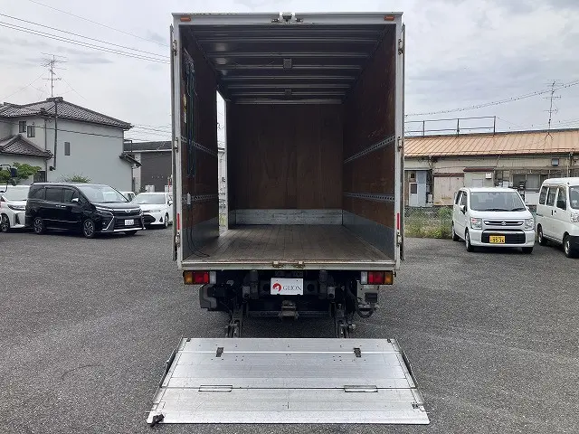 いすゞ エルフ TPG-NPR85AN(2WD)の写真2