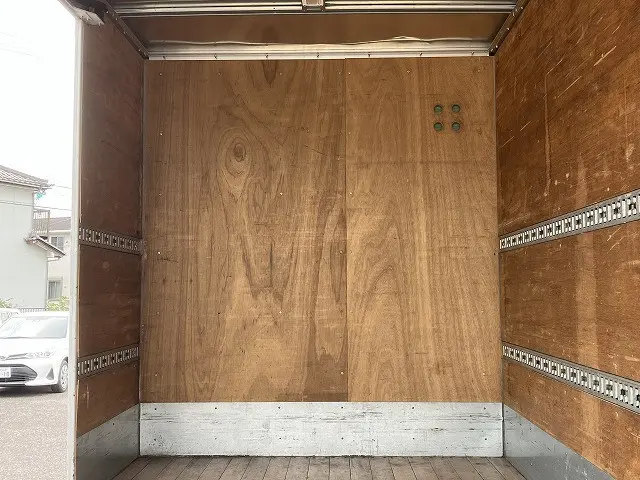 いすゞ エルフ TPG-NPR85AN(2WD)の写真19