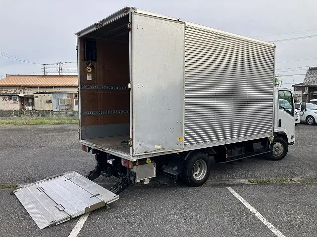 いすゞ エルフ TPG-NPR85AN(2WD)の写真3