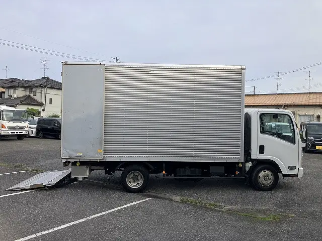 いすゞ エルフ TPG-NPR85AN(2WD)の写真5