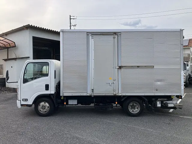 いすゞ エルフ TPG-NPR85AN(2WD)の写真9