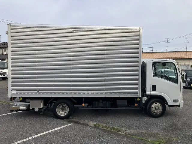 いすゞ エルフ TPG-NPR85AN(2WD)の写真10