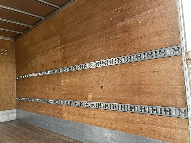 いすゞ エルフ TPG-NPR85AN(2WD)の写真18