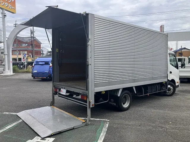 トヨタ ダイナ TDG-XZU712(2WD)の写真3