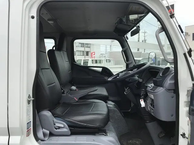 日産 アトラス TPG-FGA2W(4WD)の写真32