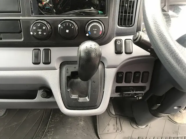 日産 アトラス TPG-FGA2W(4WD)の写真39