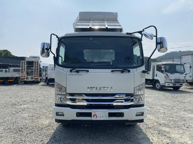 いすゞ フォワード 2RG-FRR90S1(2WD)の写真2